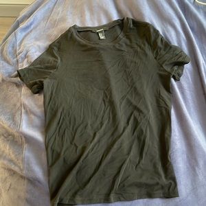 Black mesh Forever 21 T-shirt. Women’s small.